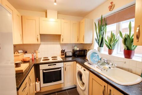 1 bedroom apartment for sale, Blake Court, Staverton