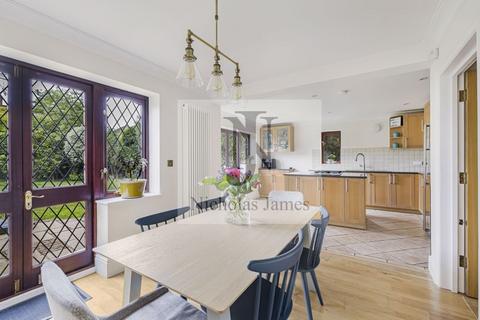 5 bedroom detached house for sale, Ridgemead Close, Southgate, London, N14