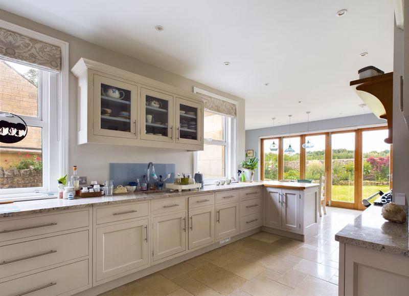 Kitchen diner