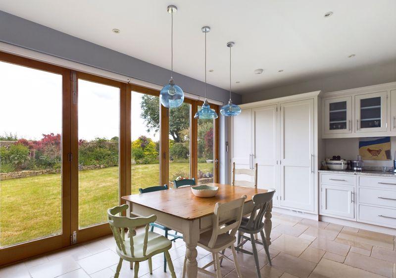Kitchen diner