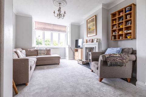 230 Buckingham Road, Bletchley, Milton Keynes, MK3 5JE