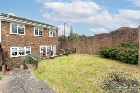 77 Ridge Langley, South Croydon, CR2 0AP