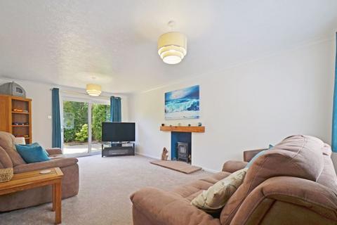 2 Radnor Close, Bodmin, PL31 2BZ