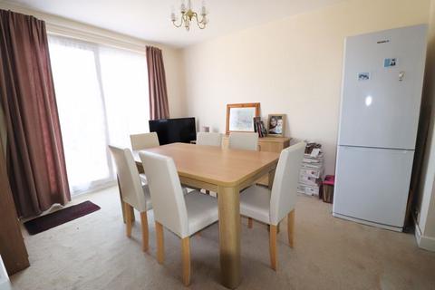 130 Congreve Road, Worthing, BN14 8EW
