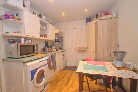3 Hendren Close, Greenford, UB6 0SQ