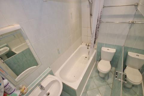 3 Hendren Close, Greenford, UB6 0SQ