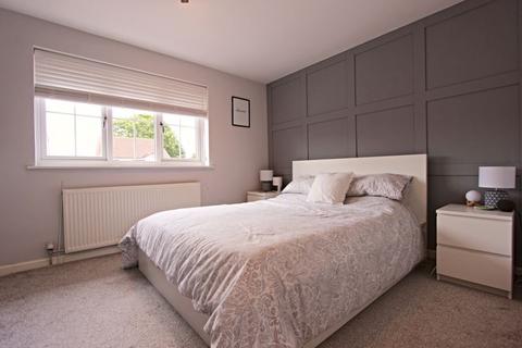 1 Catkin Close, Chineham, Basingstoke, RG24 8XY