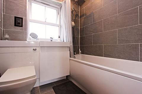 1 Catkin Close, Chineham, Basingstoke, RG24 8XY