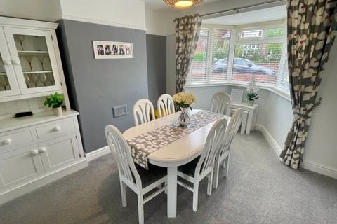 3 bedroom semi-detached house for sale, Westminster Drive, Wrexham