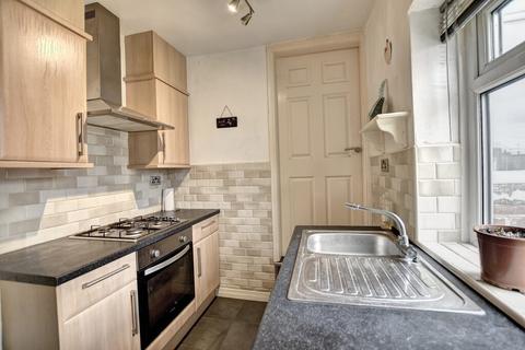 4 bedroom apartment to rent, Sandringham Terrace, Sunderland SR6