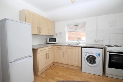 2 bedroom apartment to rent, Hatfield Road