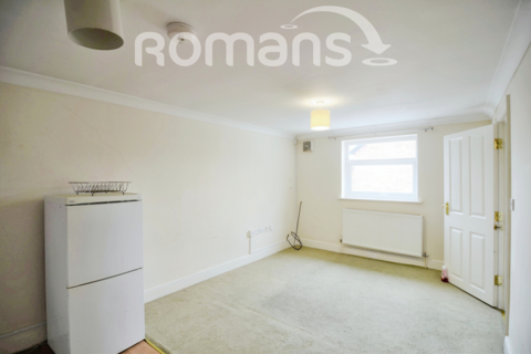 1 bedroom apartment to rent, Queens Road