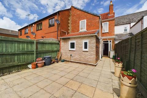 3 bedroom end of terrace house for sale, Moor Street, Gloucester