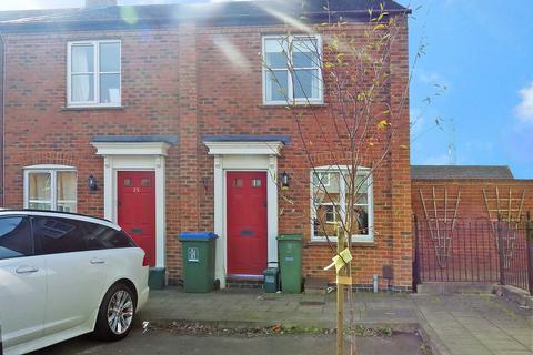 2 bedroom terraced house to rent, Kingsgate, Aylesbury HP19