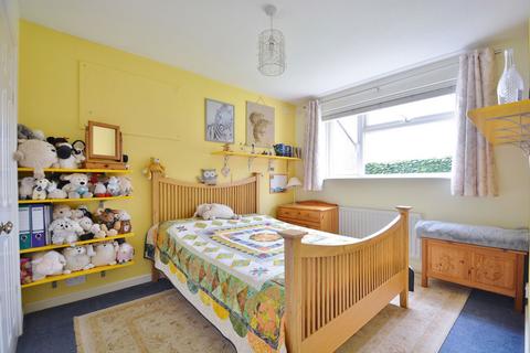 32 Cowleaze, Chinnor, OX39 4TB