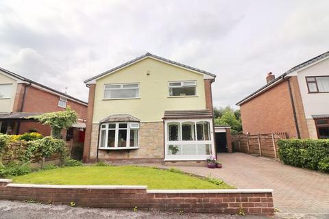 4 bedroom detached house for sale, Derwent Close, Manchester M28