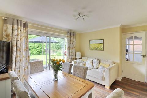 6 Derwent Close, Worsley, Manchester, M28 0TR
