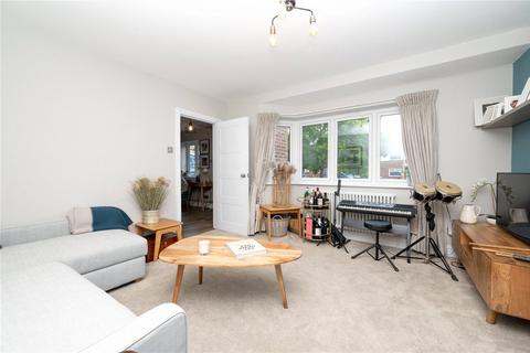29 Hammers Gate, St Albans, AL2 3DZ