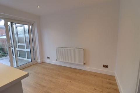 17 Spinneyfields, Stafford, ST17 4RR
