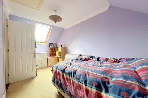 12 Netherne Drive, Coulsdon, CR5 1NQ