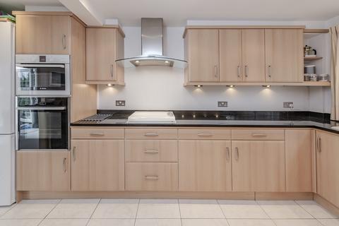 33 Woodside Road, Purley, CR8 4LQ