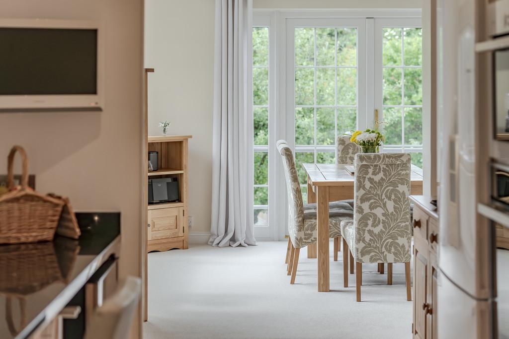 33 Woodside Road High Res 0016  IMM4453-Enhanced-N