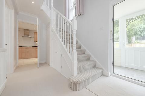 33 Woodside Road, Purley, CR8 4LQ