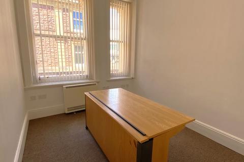 Office to rent, 1 Vaughan Parade, Torquay TQ2