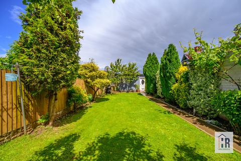 3 bedroom end of terrace house for sale, Bretts Close, Coventry, CV1