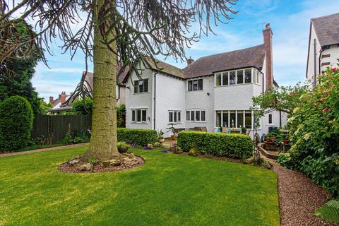 4 bedroom detached house for sale, Hill Village Road, Sutton Coldfield B75