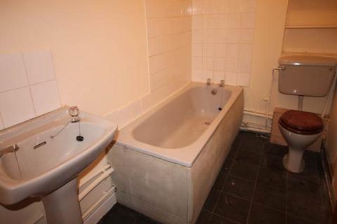 1 bedroom flat to rent, Cardiff Road, Caerphilly,