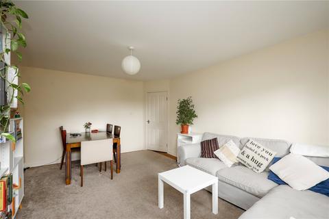 18 Webster Gardens, London, W5 5ND