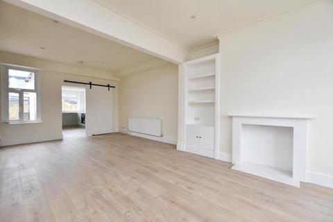 13 Alma Place, Clitheroe, BB7 2LF