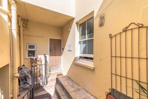 2 bedroom apartment for sale, Victoria Terrace, Hove, BN3 2WB