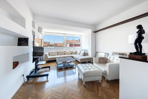 4 bedroom penthouse, Flat For Sale In Sant Gervasi, Sant Gervasi, Barcelona