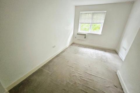 2 bedroom flat to rent, King Edward Court, King Edward Road, Hyde, Manchester, SK14