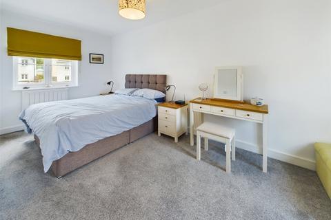 10 Trerammet Crescent, Tintagel, PL34 0BN