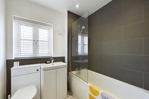 10 Trerammet Crescent, Tintagel, PL34 0BN