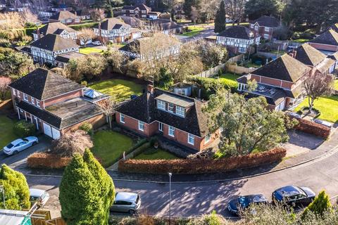 4 bedroom detached house for sale, Knights Templar Way, High Wycombe, Buckinghamshire, HP11