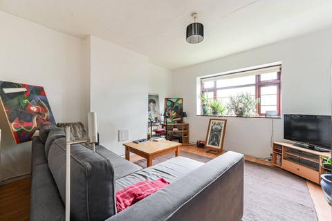 1 bedroom flat for sale, Poynders Gardens, Clapham, London, SW4