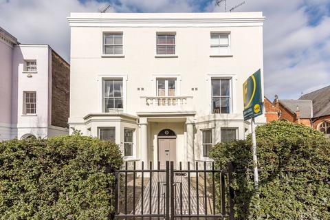 1 bedroom flat for sale, Fentiman Road, SW8, Vauxhall, London, SW8