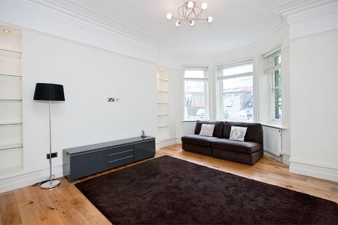 3 bedroom apartment to rent, Bedford Avenue, WC1B