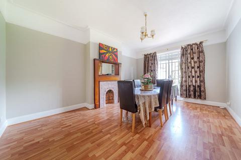 4 bedroom semi-detached house for sale, Gunnersbury Avenue, Ealing, London