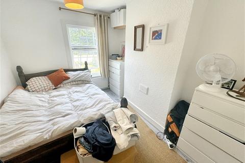 2 bedroom flat to rent, Grange Road, Plaistow