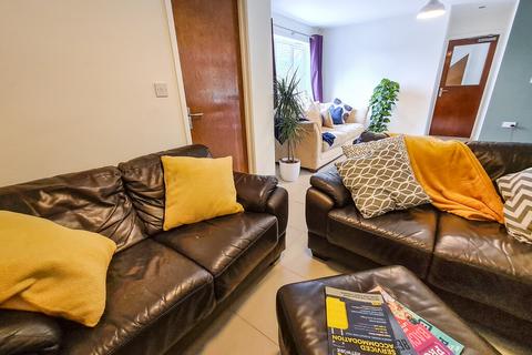 1 bedroom in a house share to rent, Peverell Road