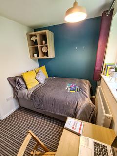 1 bedroom in a house share to rent, Peverell Road