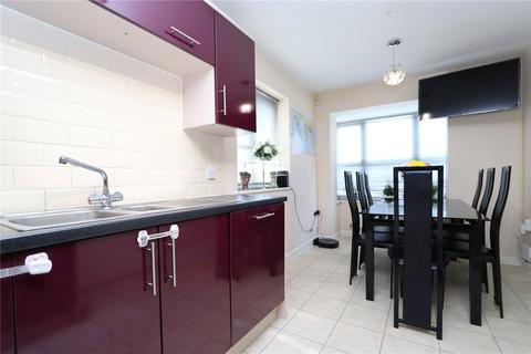 4 bedroom end of terrace house to rent, Stratford Road, Wolverton, Milton Keynes, Buckinghamshire, MK12