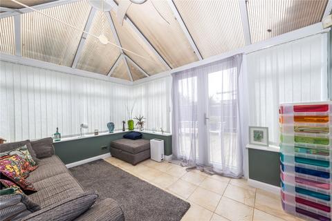 33 Emmer Green, Luton, LU2 8UH