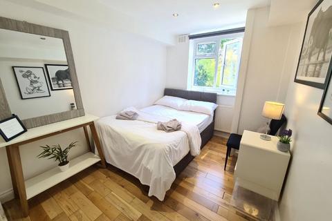 1 bedroom flat to rent, Russell Court, - Hammersmith Grove, London