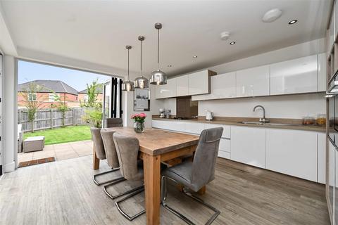 4 bedroom detached house for sale, West Wood Close, Apperley Bridge, Bradford